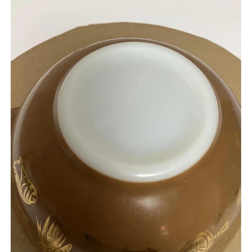 Pyrex Casserole Dish 1.5qt Brown Excellent Early American Gold Eagle 474-B